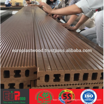 Outdoor WPC Decking / Wood Plastic Composite Decking premium